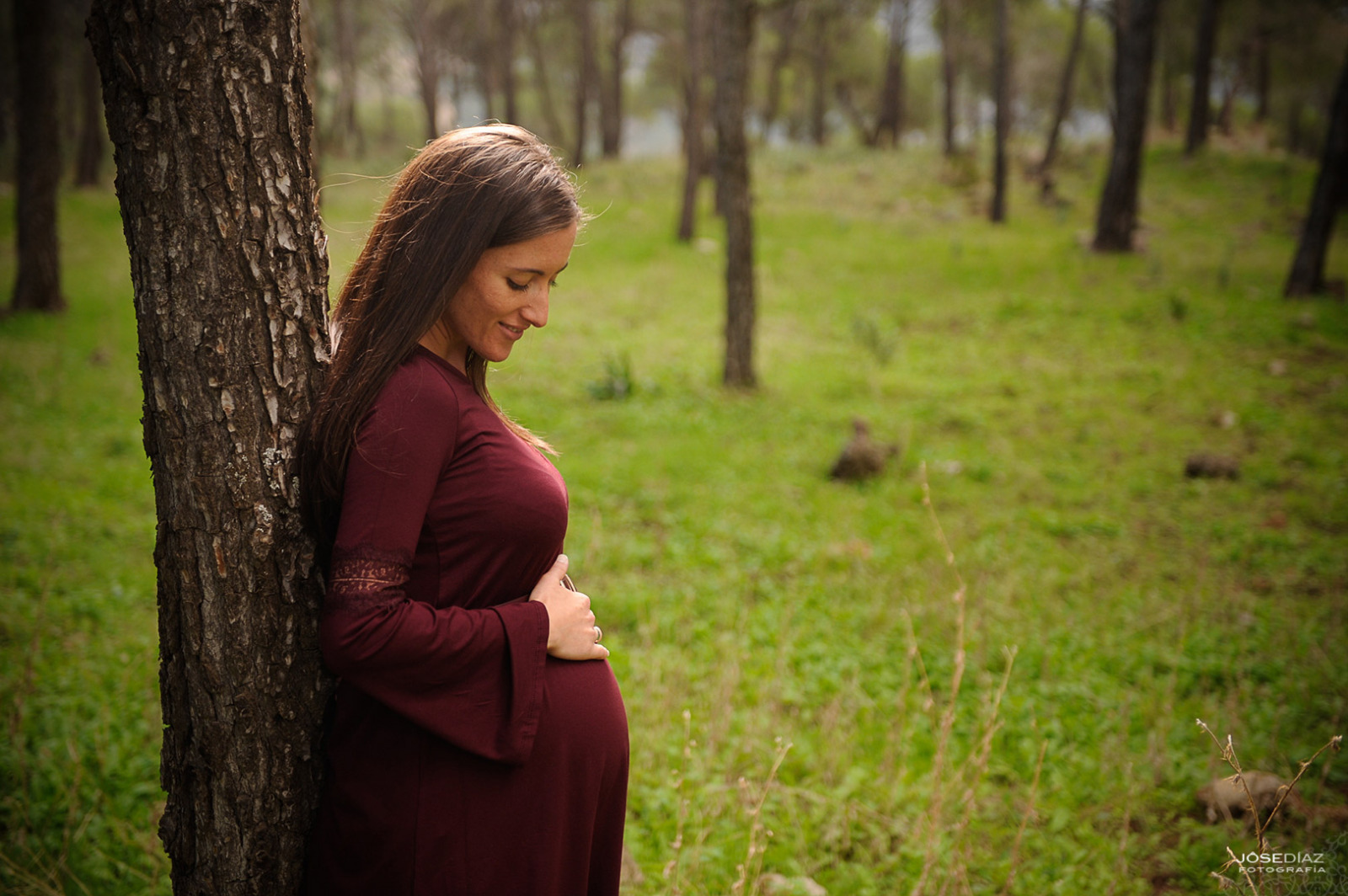 reportaje de embarazo en el campo, fotografía artística
