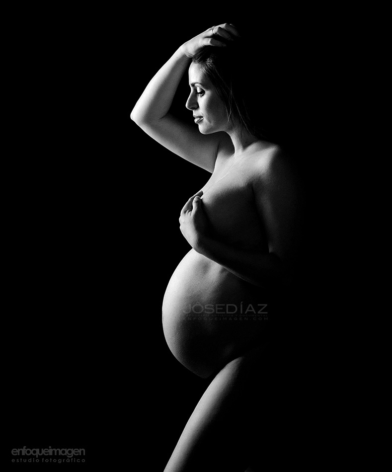 fotografía artistica de embarazo, reportaje embarazada, foto premamá, fotógrafo profesional
