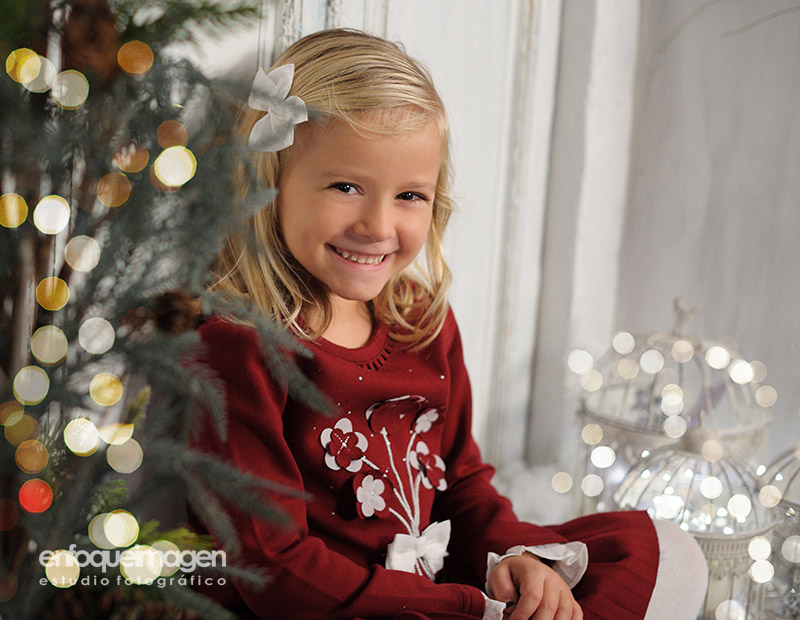 fotografía infantil, reportajes en navidad, decoración navideña, estudio fotográfico